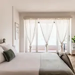 Apartment Maraini 17 By Quokka 360 - Panoramic Flat Near The Station