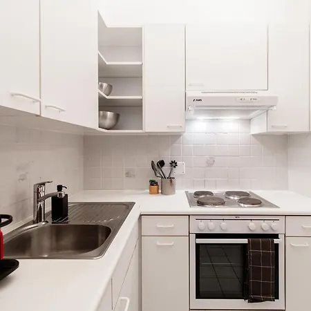 Maraini 17 By Quokka 360 - Panoramic Flat Near The Station Apartment *